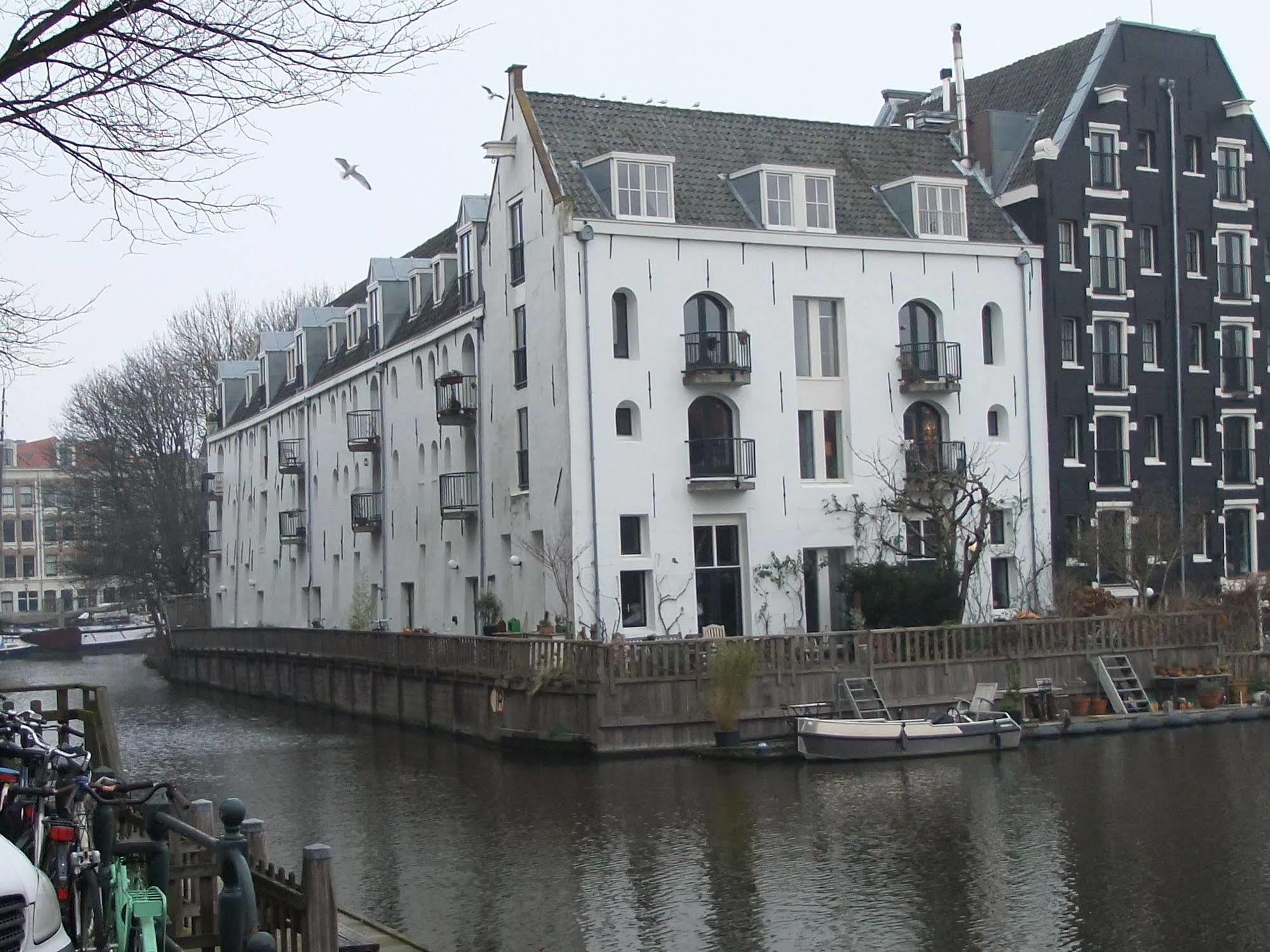 Residences Old Centre Амстердам Экстерьер фото